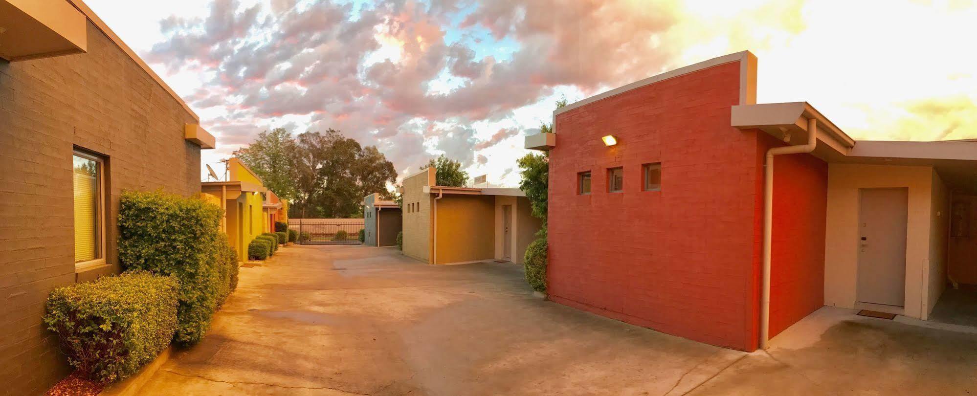 Portman House Motel Scone Exterior photo